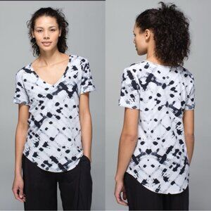 Lululemon | "Ghost weave" Love Tee II Black & White | Size 8